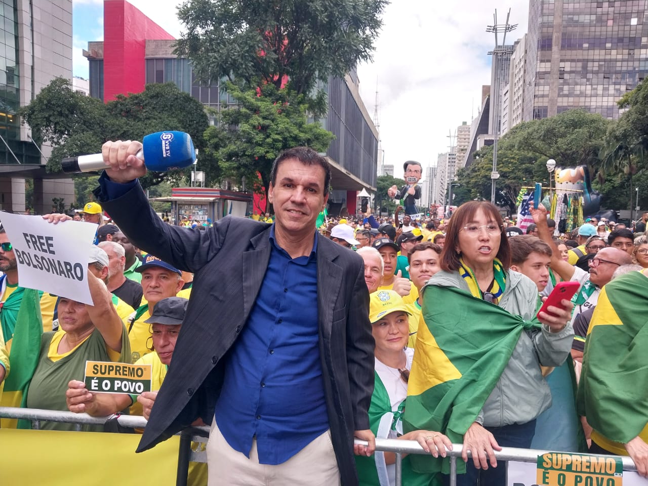 Marcos Vanucci em manifestação na Avenida Paulista
